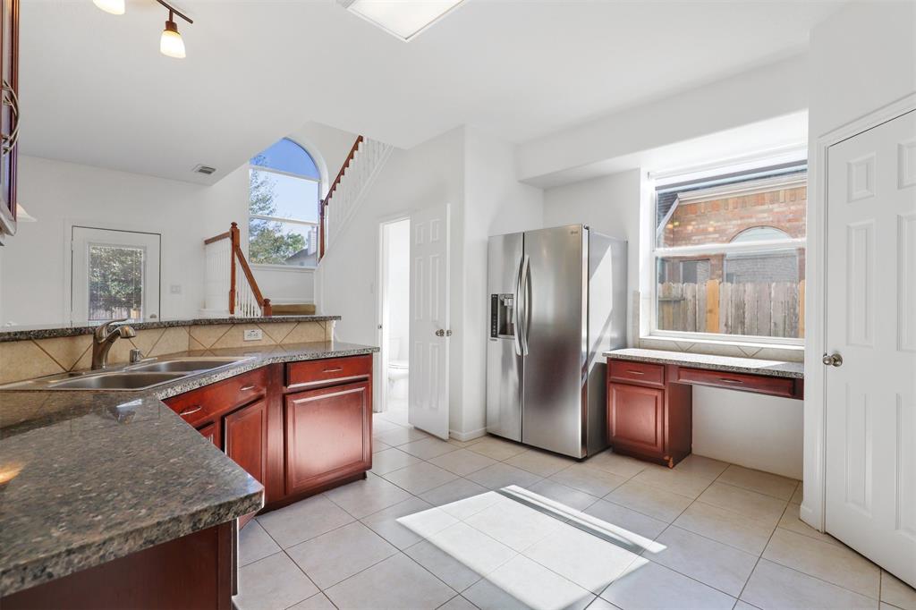 2205 2 Rocky Cove Court, Pearland, Texas 77584, 4 Bedrooms Bedrooms, 12 Rooms Rooms,2 BathroomsBathrooms,Single-family,For Sale,Rocky Cove,62582825