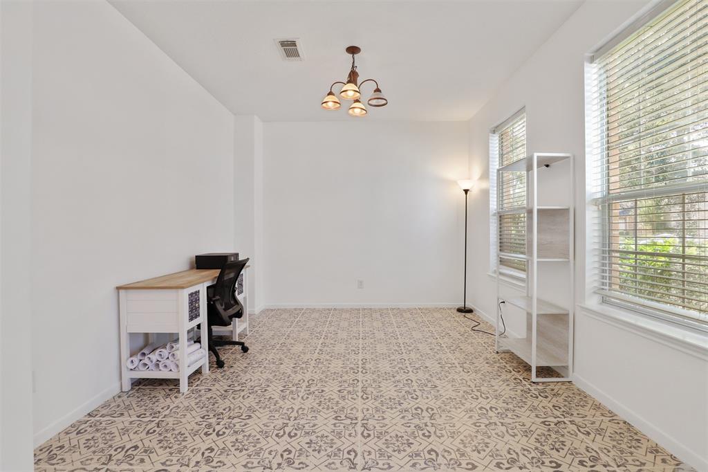 2205 2 Rocky Cove Court, Pearland, Texas 77584, 4 Bedrooms Bedrooms, 12 Rooms Rooms,2 BathroomsBathrooms,Single-family,For Sale,Rocky Cove,62582825