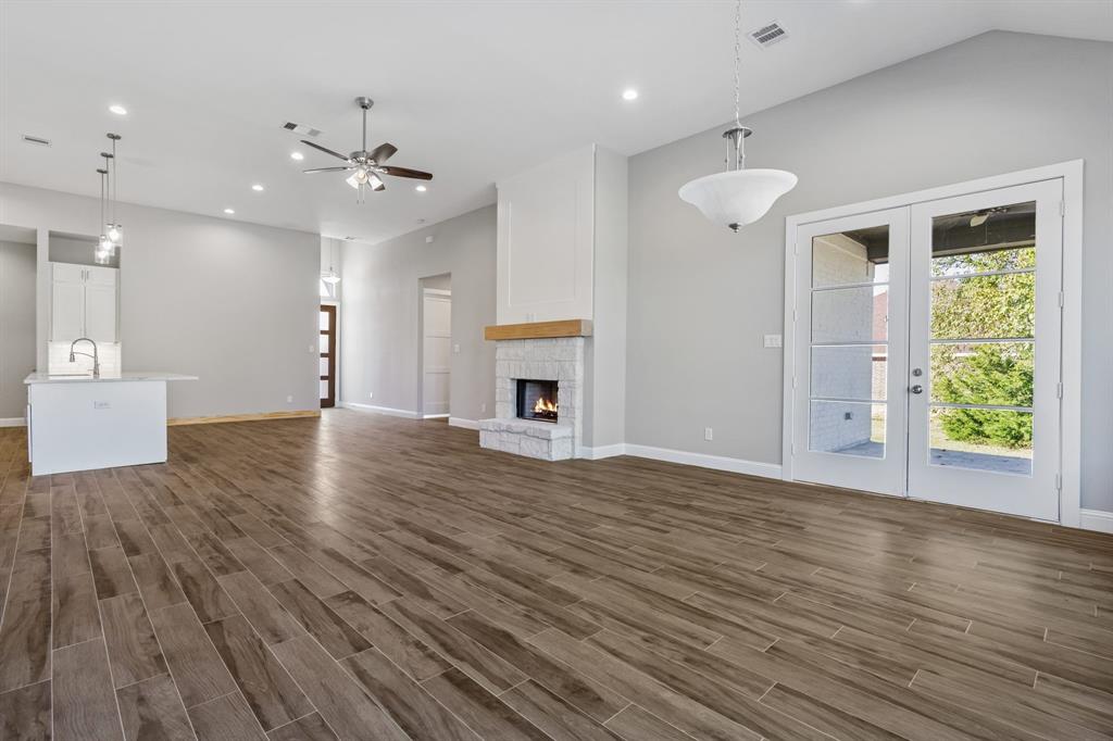 227 1 Hampton Glen Road, Montgomery, Texas 77356, 3 Bedrooms Bedrooms, 6 Rooms Rooms,2 BathroomsBathrooms,Single-family,For Sale,Hampton Glen,61315125
