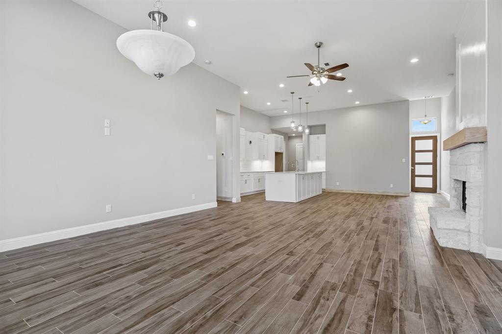 227 1 Hampton Glen Road, Montgomery, Texas 77356, 3 Bedrooms Bedrooms, 6 Rooms Rooms,2 BathroomsBathrooms,Single-family,For Sale,Hampton Glen,61315125