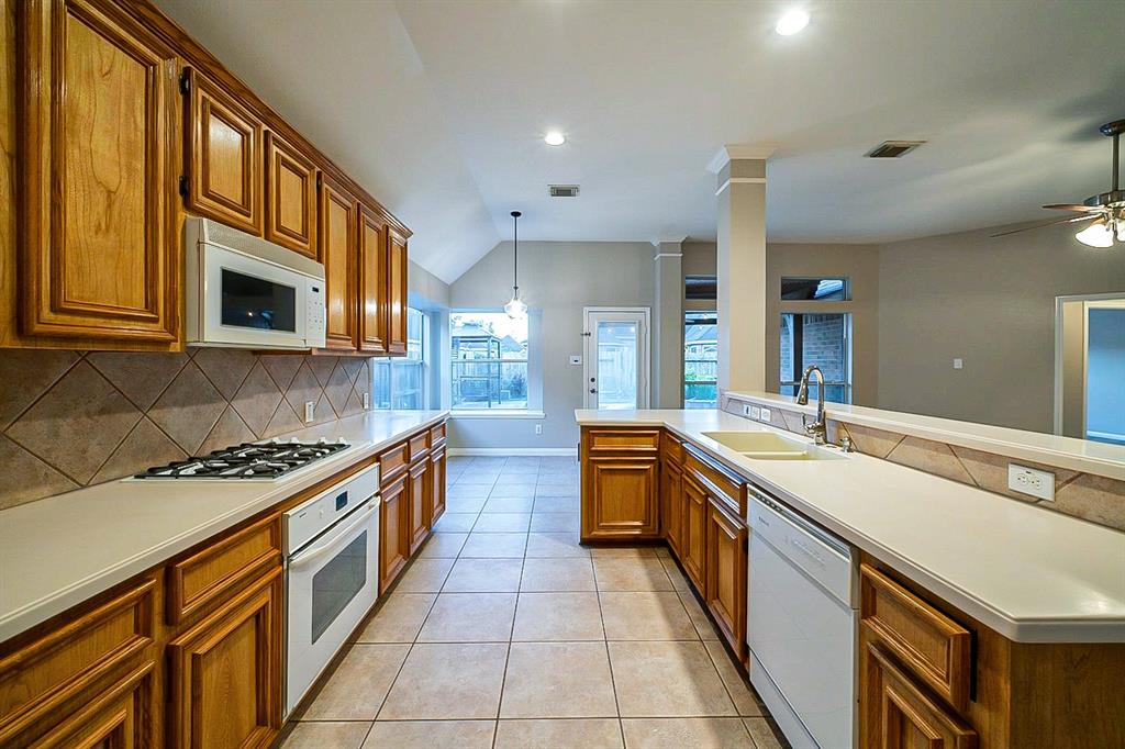 7406 1 Hickory Canyon Court, Humble, Texas 77396, 4 Bedrooms Bedrooms, 4 Rooms Rooms,2 BathroomsBathrooms,Single-family,For Sale,Hickory Canyon,84267989