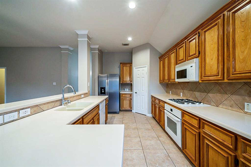 7406 1 Hickory Canyon Court, Humble, Texas 77396, 4 Bedrooms Bedrooms, 4 Rooms Rooms,2 BathroomsBathrooms,Single-family,For Sale,Hickory Canyon,84267989