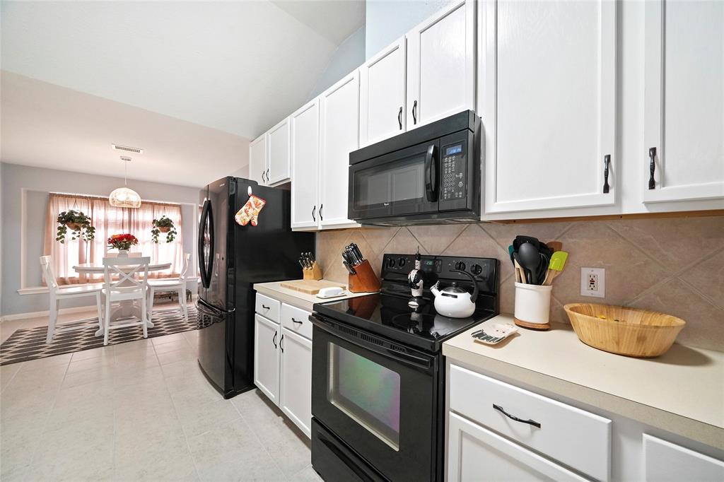 12207 1 Browning Drive, Montgomery, Texas 77356, 4 Bedrooms Bedrooms, 9 Rooms Rooms,2 BathroomsBathrooms,Single-family,For Sale,Browning,62089973