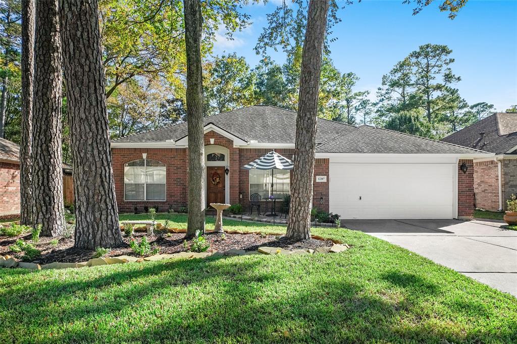 12207 1 Browning Drive, Montgomery, Texas 77356, 4 Bedrooms Bedrooms, 9 Rooms Rooms,2 BathroomsBathrooms,Single-family,For Sale,Browning,62089973
