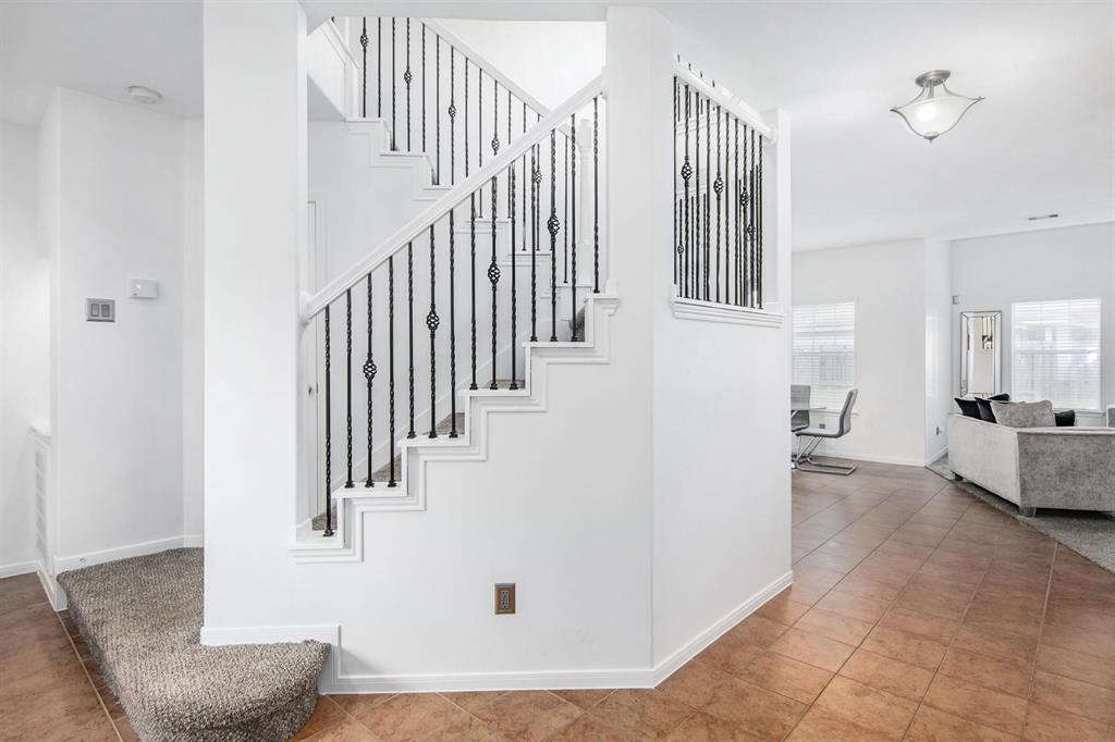 13801 2 Cove Landing Lane, Rosharon, Texas 77583, 5 Bedrooms Bedrooms, 9 Rooms Rooms,3 BathroomsBathrooms,Single-family,For Sale,Cove Landing,63541040