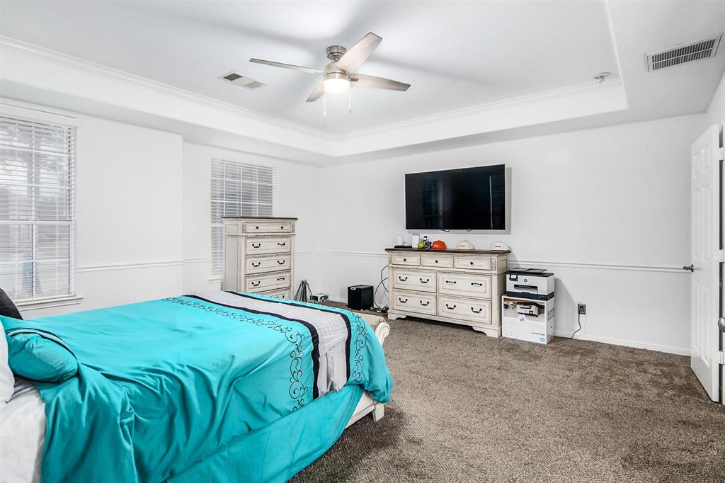 13801 2 Cove Landing Lane, Rosharon, Texas 77583, 5 Bedrooms Bedrooms, 9 Rooms Rooms,3 BathroomsBathrooms,Single-family,For Sale,Cove Landing,63541040