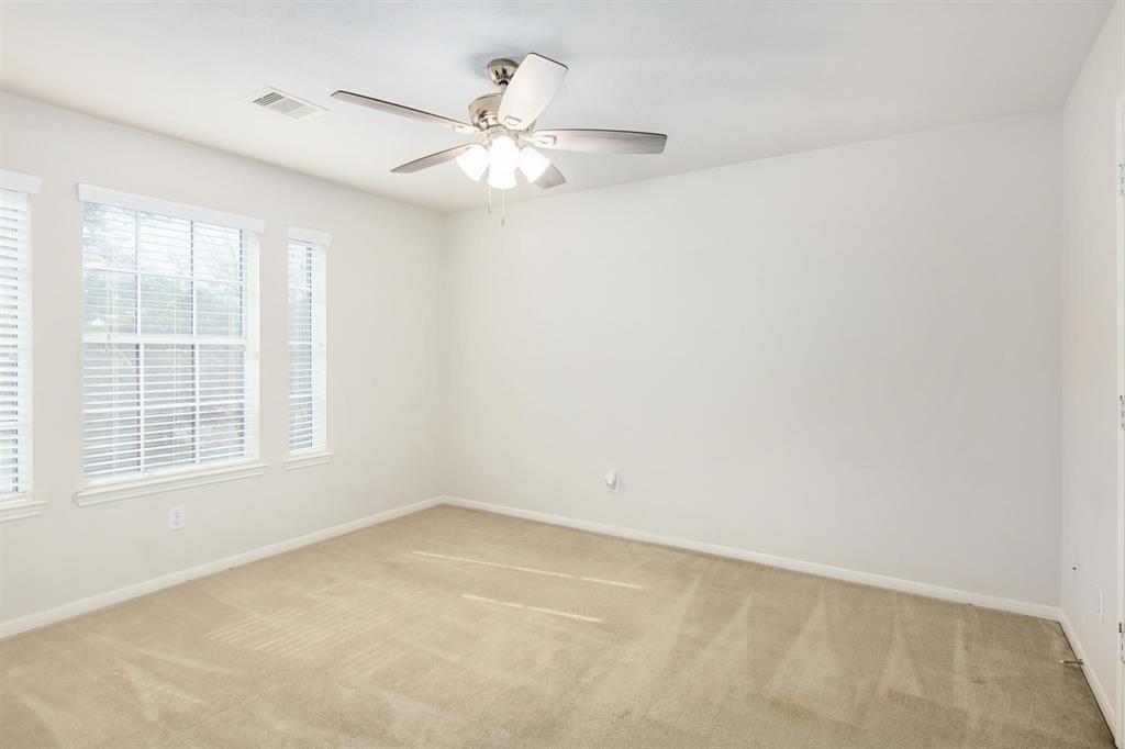13801 2 Cove Landing Lane, Rosharon, Texas 77583, 5 Bedrooms Bedrooms, 9 Rooms Rooms,3 BathroomsBathrooms,Single-family,For Sale,Cove Landing,63541040