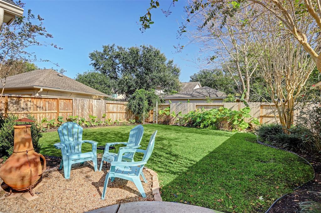 1418 2 FALL WOOD DRIVE, Sugar Land, Texas 77479, 4 Bedrooms Bedrooms, 12 Rooms Rooms,3 BathroomsBathrooms,Single-family,For Sale,FALL WOOD DRIVE,12530623