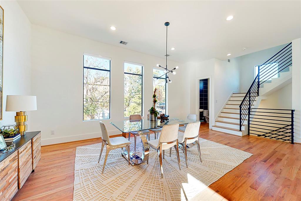 1436 3 W 24th St, Houston, Texas 77008, 3 Bedrooms Bedrooms, 3 Rooms Rooms,3 BathroomsBathrooms,Single-family,For Sale,W 24th St,65586865