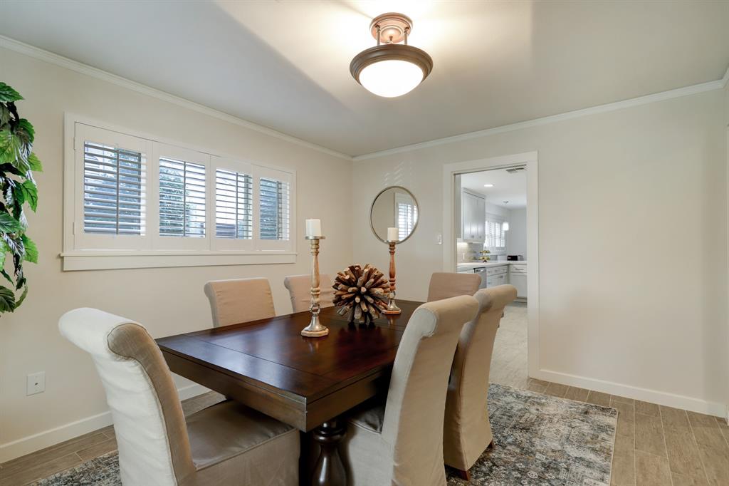 8903 1 Rice Avenue, Houston, Texas 77096, 3 Bedrooms Bedrooms, 8 Rooms Rooms,2 BathroomsBathrooms,Single-family,For Sale,Rice,53022184