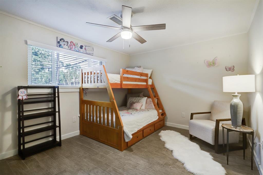 8903 1 Rice Avenue, Houston, Texas 77096, 3 Bedrooms Bedrooms, 8 Rooms Rooms,2 BathroomsBathrooms,Single-family,For Sale,Rice,53022184