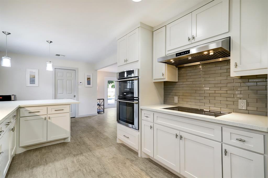 8903 1 Rice Avenue, Houston, Texas 77096, 3 Bedrooms Bedrooms, 8 Rooms Rooms,2 BathroomsBathrooms,Single-family,For Sale,Rice,53022184