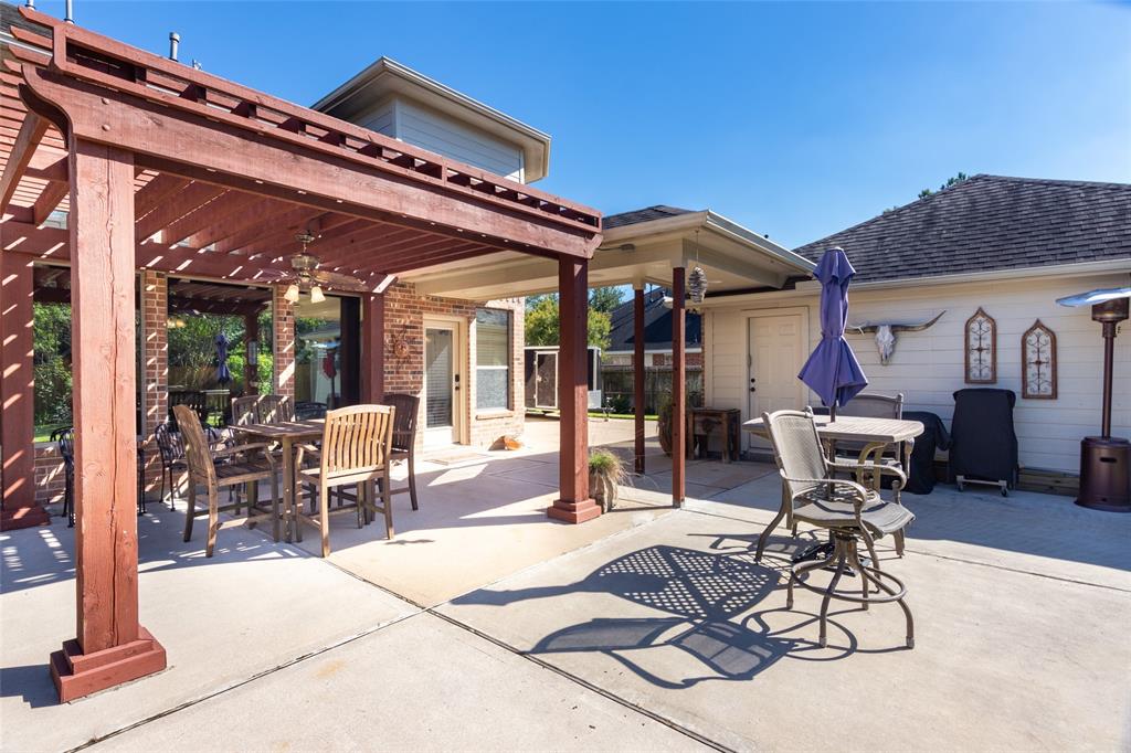 1218 2 Wildwood Lane, Katy, Texas 77494, 4 Bedrooms Bedrooms, 11 Rooms Rooms,3 BathroomsBathrooms,Single-family,For Sale,Wildwood,74774606