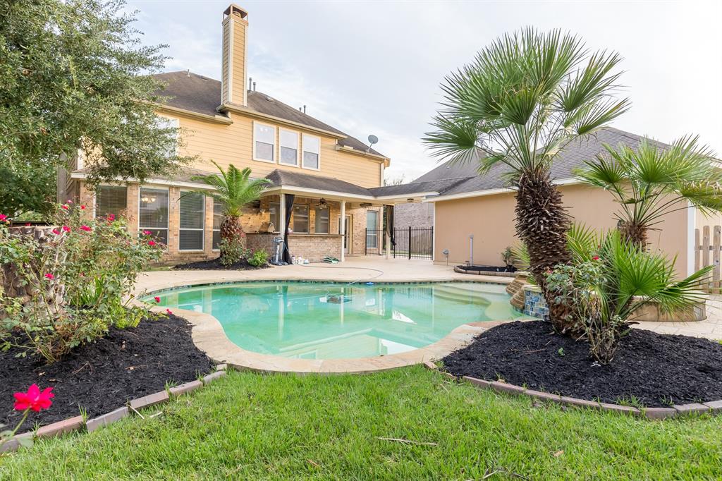 25602 2 Horizon Grove Lane, Katy, Texas 77494, 5 Bedrooms Bedrooms, 10 Rooms Rooms,3 BathroomsBathrooms,Single-family,For Sale,Horizon Grove,11821002