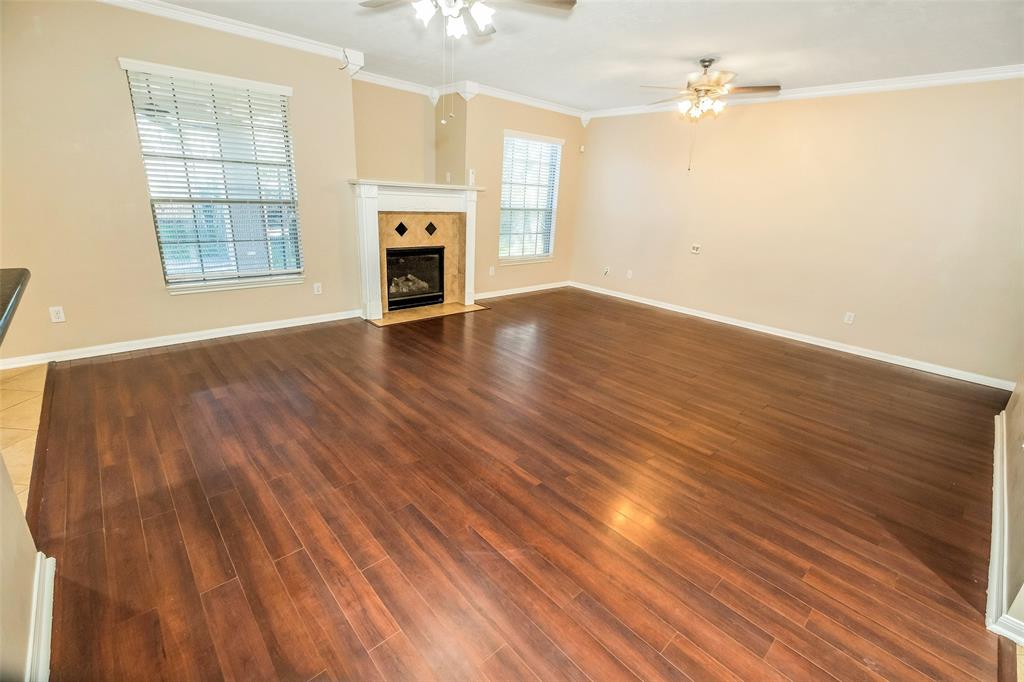 1702 2 Davison Court, League City, Texas 77573, 5 Bedrooms Bedrooms, 10 Rooms Rooms,4 BathroomsBathrooms,Single-family,For Sale,Davison,67108969