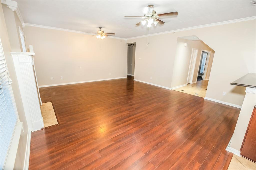 1702 2 Davison Court, League City, Texas 77573, 5 Bedrooms Bedrooms, 10 Rooms Rooms,4 BathroomsBathrooms,Single-family,For Sale,Davison,67108969