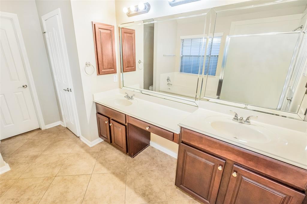 1702 2 Davison Court, League City, Texas 77573, 5 Bedrooms Bedrooms, 10 Rooms Rooms,4 BathroomsBathrooms,Single-family,For Sale,Davison,67108969