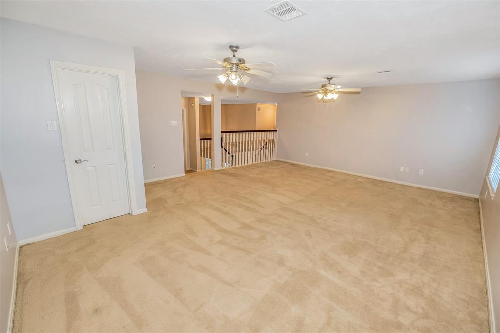 1702 2 Davison Court, League City, Texas 77573, 5 Bedrooms Bedrooms, 10 Rooms Rooms,4 BathroomsBathrooms,Single-family,For Sale,Davison,67108969