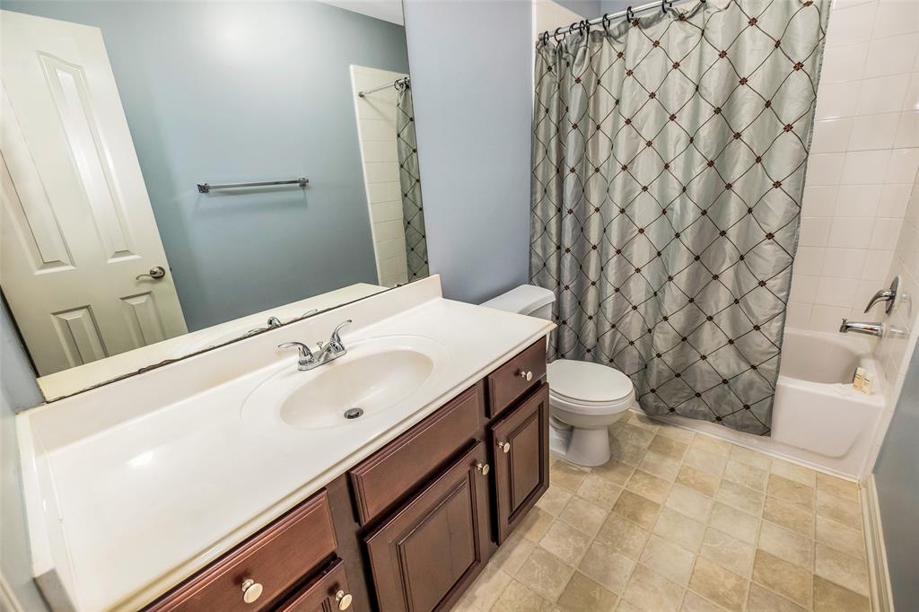 1702 2 Davison Court, League City, Texas 77573, 5 Bedrooms Bedrooms, 10 Rooms Rooms,4 BathroomsBathrooms,Single-family,For Sale,Davison,67108969