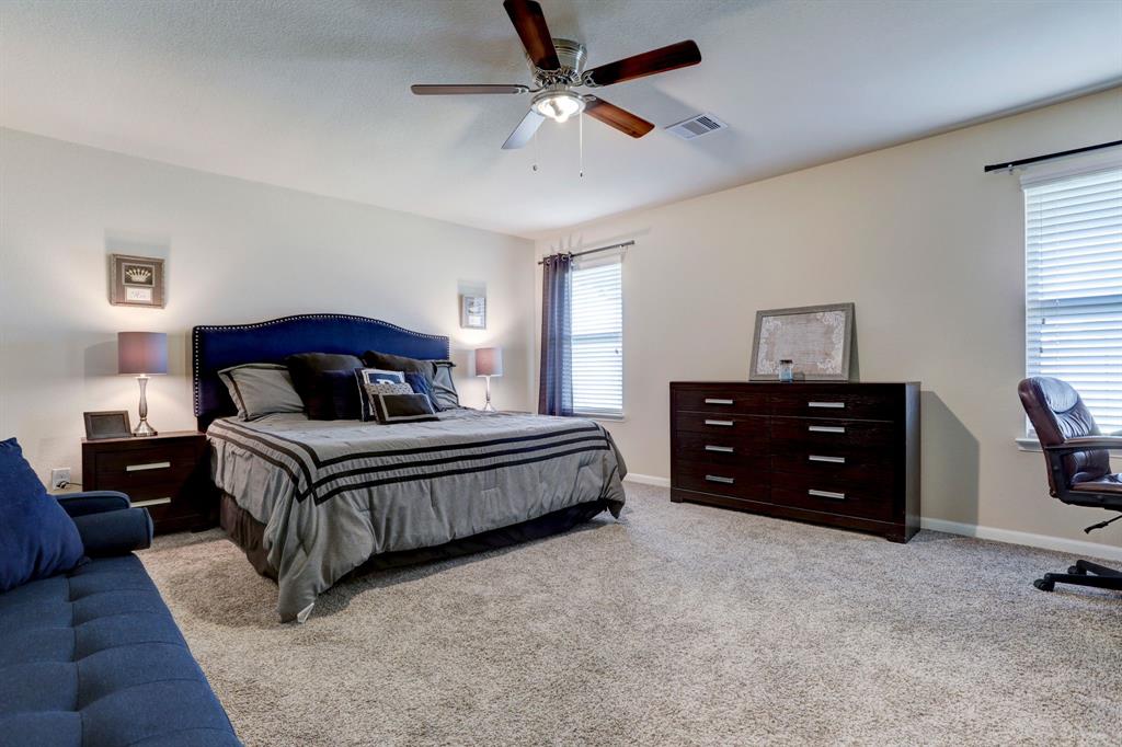 70 2 Rodeo Crest Drive, Manvel, Texas 77578, 5 Bedrooms Bedrooms, 10 Rooms Rooms,3 BathroomsBathrooms,Single-family,For Sale,Rodeo Crest,70020157