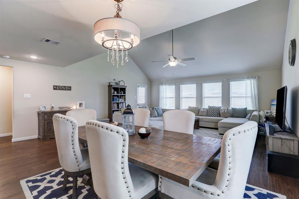 70 2 Rodeo Crest Drive, Manvel, Texas 77578, 5 Bedrooms Bedrooms, 10 Rooms Rooms,3 BathroomsBathrooms,Single-family,For Sale,Rodeo Crest,70020157