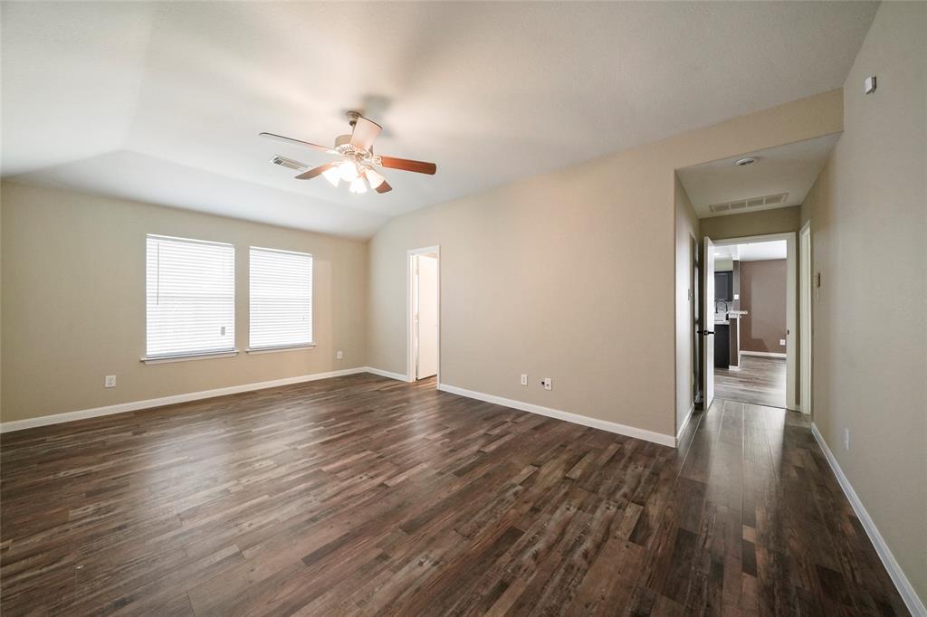 9311 1 Comanche Peak Lane, Houston, Texas 77089, 4 Bedrooms Bedrooms, 6 Rooms Rooms,2 BathroomsBathrooms,Single-family,For Sale,Comanche Peak,66533548