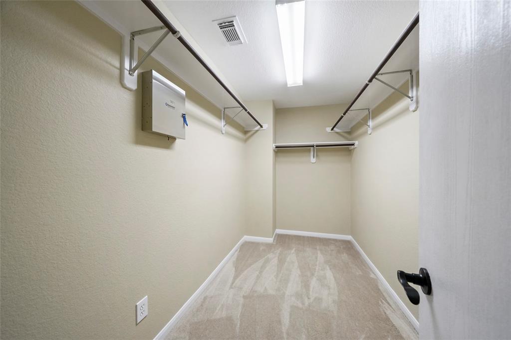 9311 1 Comanche Peak Lane, Houston, Texas 77089, 4 Bedrooms Bedrooms, 6 Rooms Rooms,2 BathroomsBathrooms,Single-family,For Sale,Comanche Peak,66533548