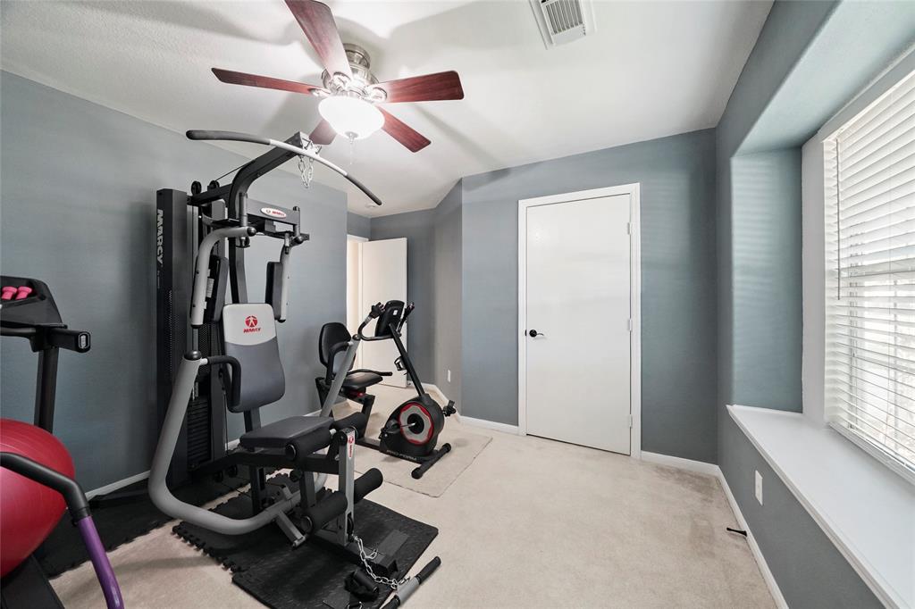 9311 1 Comanche Peak Lane, Houston, Texas 77089, 4 Bedrooms Bedrooms, 6 Rooms Rooms,2 BathroomsBathrooms,Single-family,For Sale,Comanche Peak,66533548