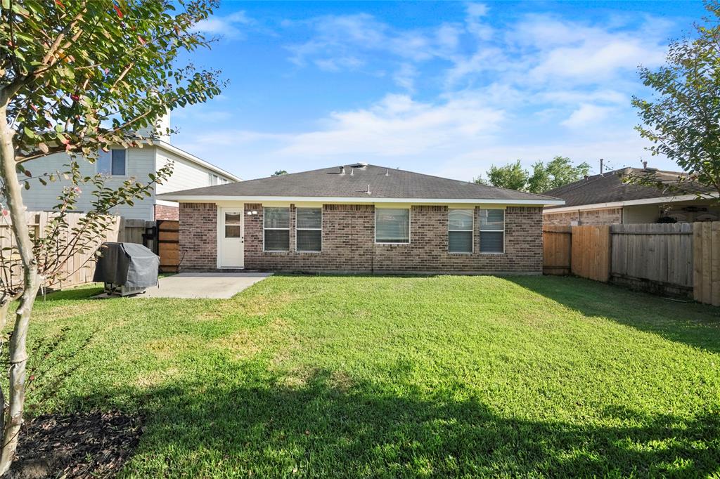 9311 1 Comanche Peak Lane, Houston, Texas 77089, 4 Bedrooms Bedrooms, 6 Rooms Rooms,2 BathroomsBathrooms,Single-family,For Sale,Comanche Peak,66533548