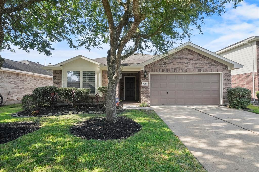 9311 1 Comanche Peak Lane, Houston, Texas 77089, 4 Bedrooms Bedrooms, 6 Rooms Rooms,2 BathroomsBathrooms,Single-family,For Sale,Comanche Peak,66533548
