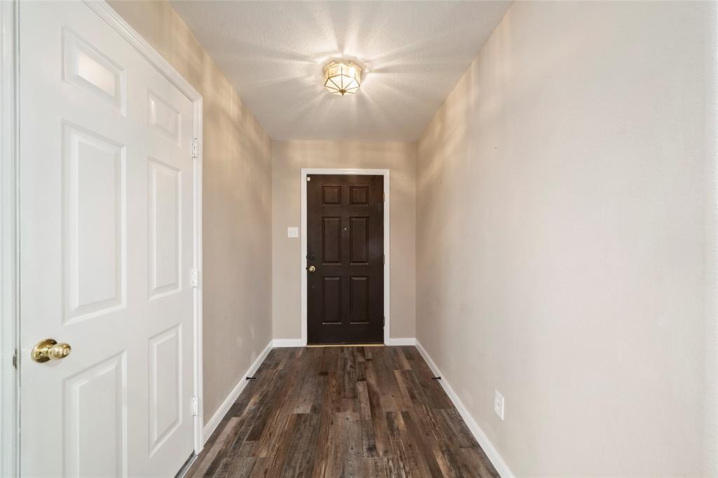 9311 1 Comanche Peak Lane, Houston, Texas 77089, 4 Bedrooms Bedrooms, 6 Rooms Rooms,2 BathroomsBathrooms,Single-family,For Sale,Comanche Peak,66533548