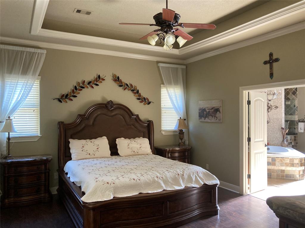 8295 2 Hills Parkway, Montgomery, Texas 77316, 4 Bedrooms Bedrooms, 13 Rooms Rooms,4 BathroomsBathrooms,Single-family,For Sale,Hills,7977337