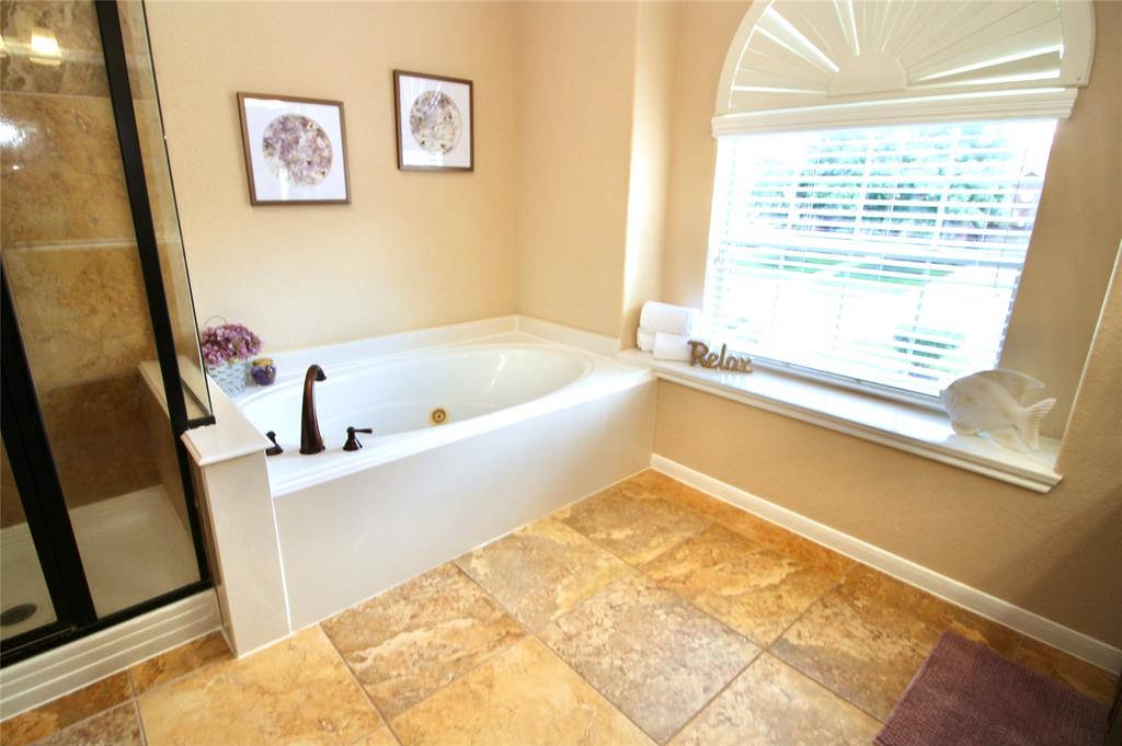 2520 2 Garnetfield Lane, Friendswood, Texas 77546, 4 Bedrooms Bedrooms, 12 Rooms Rooms,3 BathroomsBathrooms,Single-family,For Sale,Garnetfield,79878273