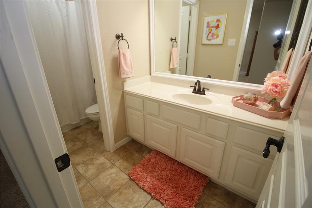 2520 2 Garnetfield Lane, Friendswood, Texas 77546, 4 Bedrooms Bedrooms, 12 Rooms Rooms,3 BathroomsBathrooms,Single-family,For Sale,Garnetfield,79878273