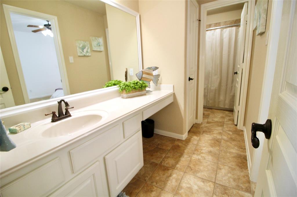 2520 2 Garnetfield Lane, Friendswood, Texas 77546, 4 Bedrooms Bedrooms, 12 Rooms Rooms,3 BathroomsBathrooms,Single-family,For Sale,Garnetfield,79878273
