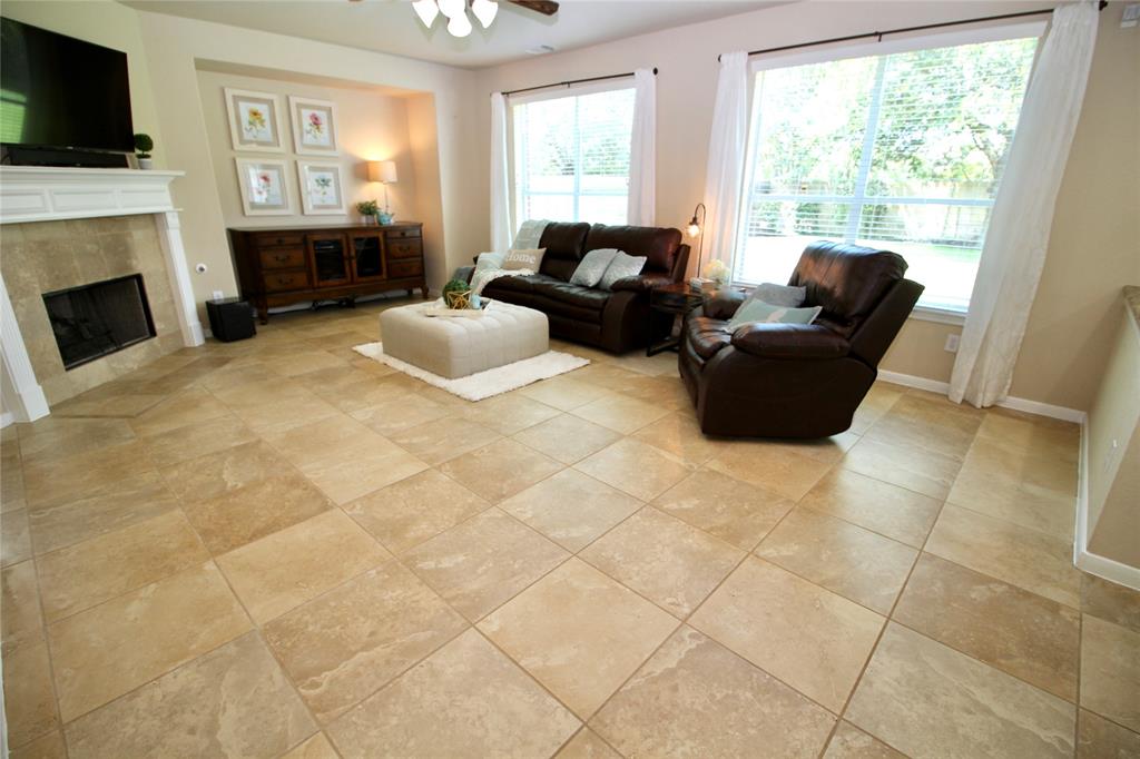 2520 2 Garnetfield Lane, Friendswood, Texas 77546, 4 Bedrooms Bedrooms, 12 Rooms Rooms,3 BathroomsBathrooms,Single-family,For Sale,Garnetfield,79878273