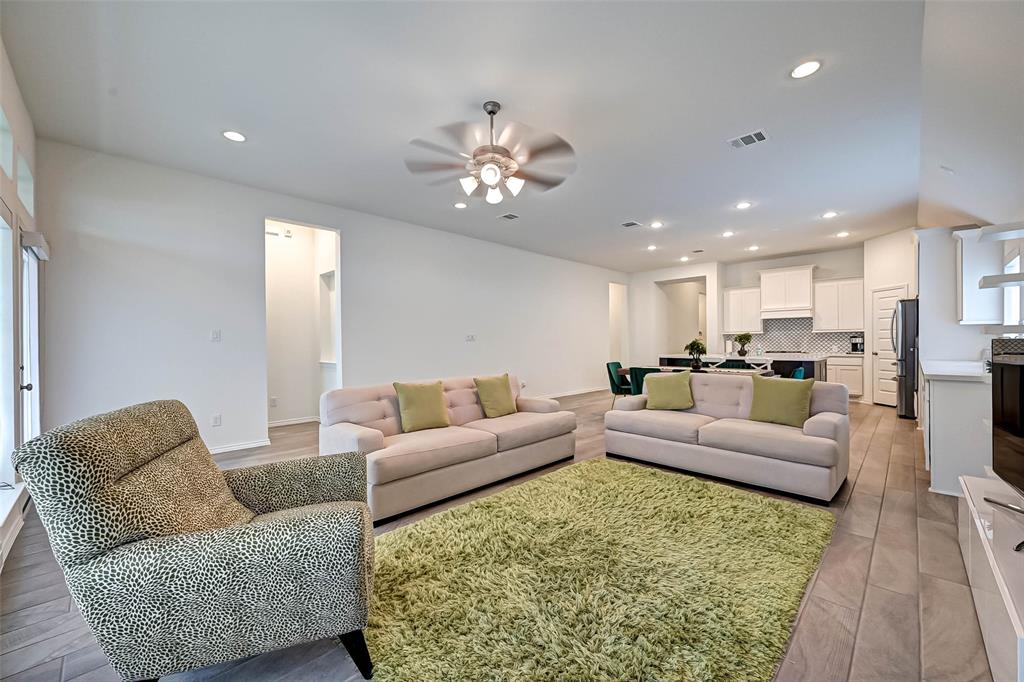 29122 1 Lantana Ridge Court, Fulshear, Texas 77441, 4 Bedrooms Bedrooms, 5 Rooms Rooms,3 BathroomsBathrooms,Single-family,For Sale,Lantana Ridge,75789898