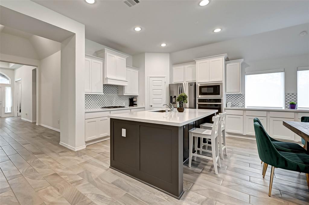 29122 1 Lantana Ridge Court, Fulshear, Texas 77441, 4 Bedrooms Bedrooms, 5 Rooms Rooms,3 BathroomsBathrooms,Single-family,For Sale,Lantana Ridge,75789898