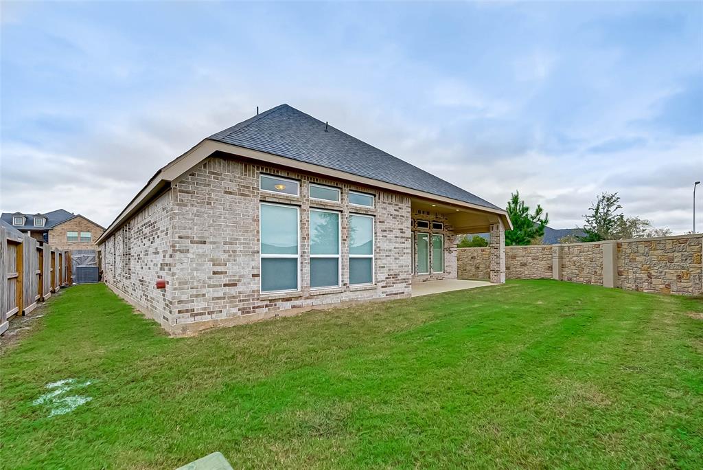 29122 1 Lantana Ridge Court, Fulshear, Texas 77441, 4 Bedrooms Bedrooms, 5 Rooms Rooms,3 BathroomsBathrooms,Single-family,For Sale,Lantana Ridge,75789898