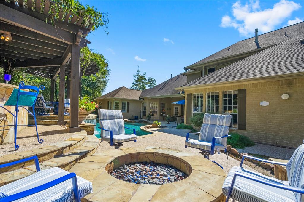 74 2 Thymewood Place, The Woodlands, Texas 77382, 5 Bedrooms Bedrooms, 12 Rooms Rooms,6 BathroomsBathrooms,Single-family,For Sale,Thymewood,68489882