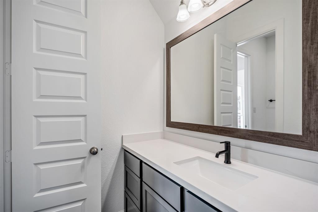 205 1 Patina Sorrel Drive, Montgomery, Texas 77316, 4 Bedrooms Bedrooms, 7 Rooms Rooms,3 BathroomsBathrooms,Single-family,For Sale,Patina Sorrel,46287160