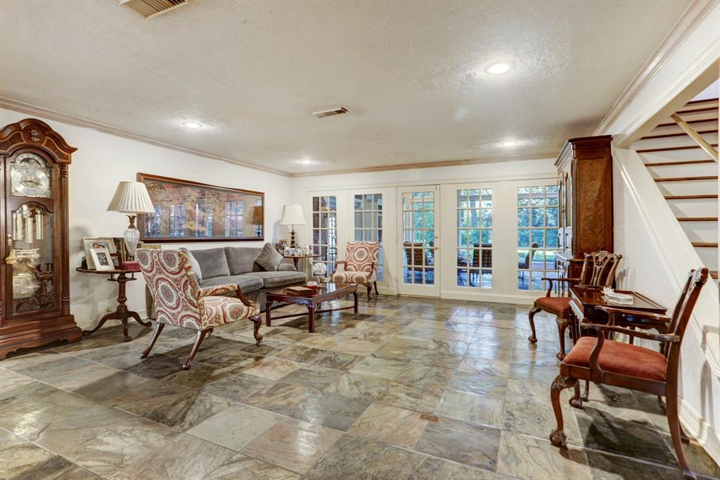 1131 2 Wirt Road, Houston, Texas 77055, 5 Bedrooms Bedrooms, 13 Rooms Rooms,4 BathroomsBathrooms,Single-family,For Sale,Wirt,88777626