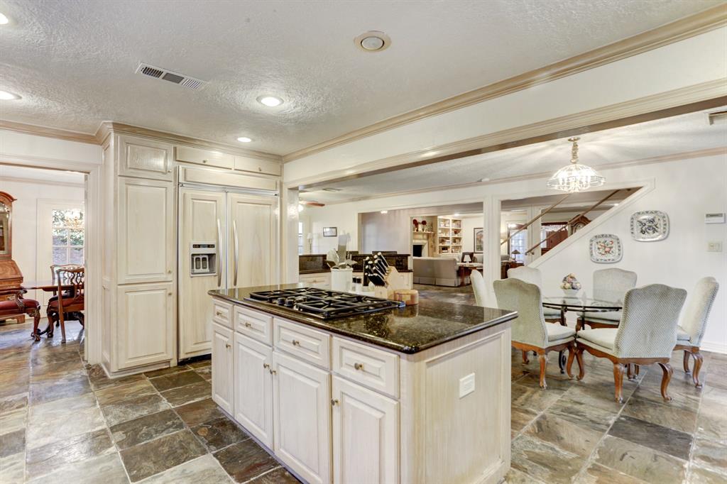 1131 2 Wirt Road, Houston, Texas 77055, 5 Bedrooms Bedrooms, 13 Rooms Rooms,4 BathroomsBathrooms,Single-family,For Sale,Wirt,88777626