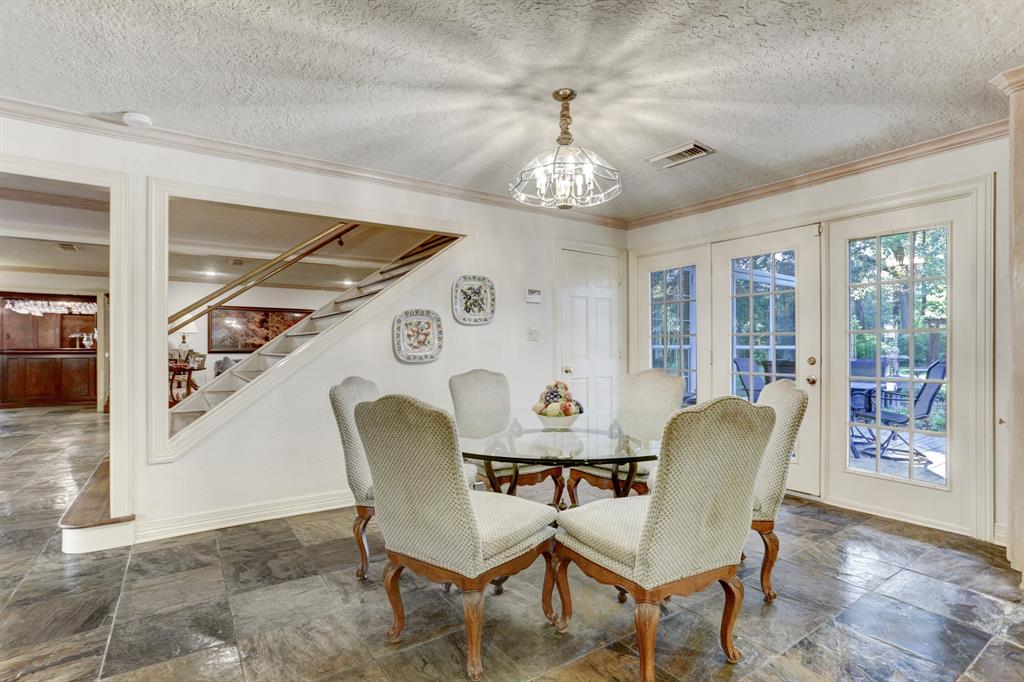 1131 2 Wirt Road, Houston, Texas 77055, 5 Bedrooms Bedrooms, 13 Rooms Rooms,4 BathroomsBathrooms,Single-family,For Sale,Wirt,88777626