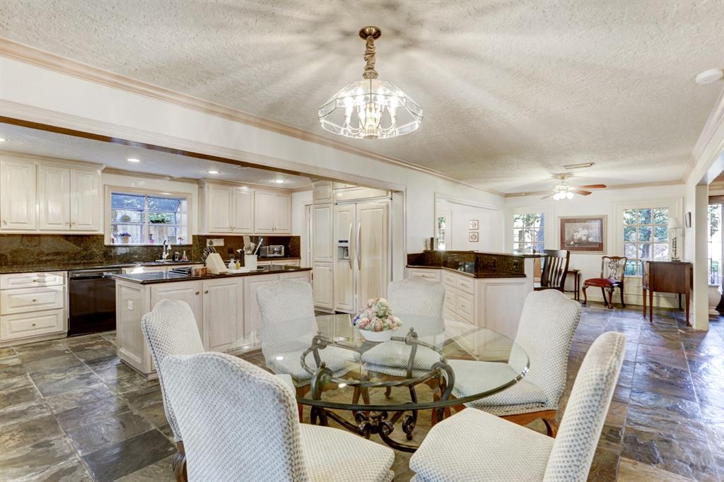1131 2 Wirt Road, Houston, Texas 77055, 5 Bedrooms Bedrooms, 13 Rooms Rooms,4 BathroomsBathrooms,Single-family,For Sale,Wirt,88777626
