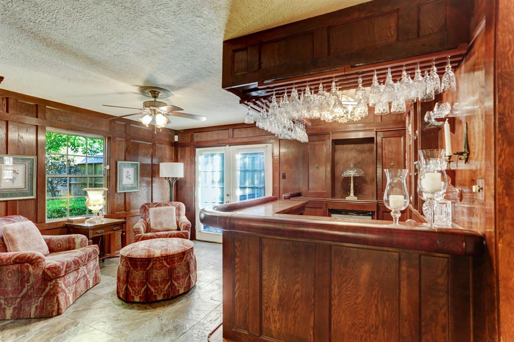 1131 2 Wirt Road, Houston, Texas 77055, 5 Bedrooms Bedrooms, 13 Rooms Rooms,4 BathroomsBathrooms,Single-family,For Sale,Wirt,88777626