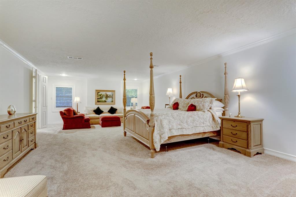 1131 2 Wirt Road, Houston, Texas 77055, 5 Bedrooms Bedrooms, 13 Rooms Rooms,4 BathroomsBathrooms,Single-family,For Sale,Wirt,88777626