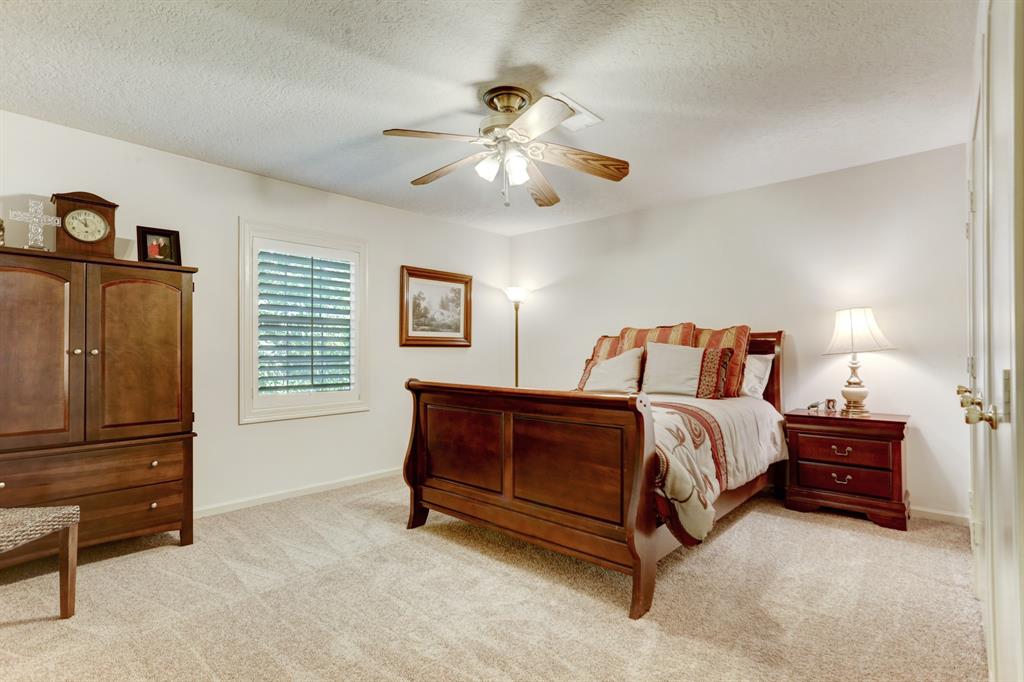 1131 2 Wirt Road, Houston, Texas 77055, 5 Bedrooms Bedrooms, 13 Rooms Rooms,4 BathroomsBathrooms,Single-family,For Sale,Wirt,88777626