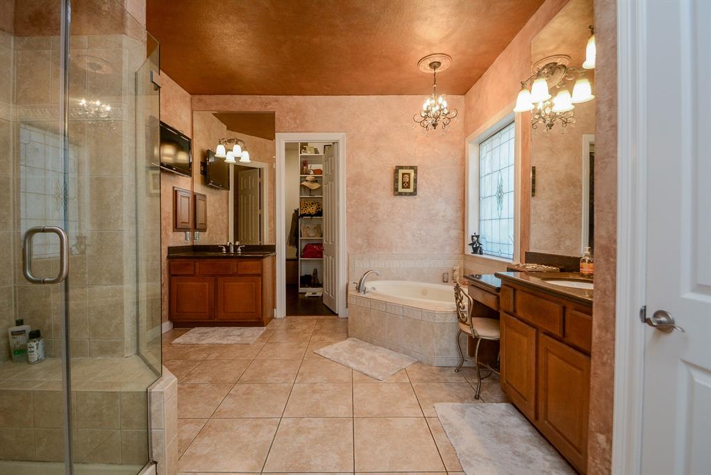 34 2 Highclere Park Drive, Spring, Texas 77379, 5 Bedrooms Bedrooms, 10 Rooms Rooms,3 BathroomsBathrooms,Single-family,For Sale,Highclere Park,87847004