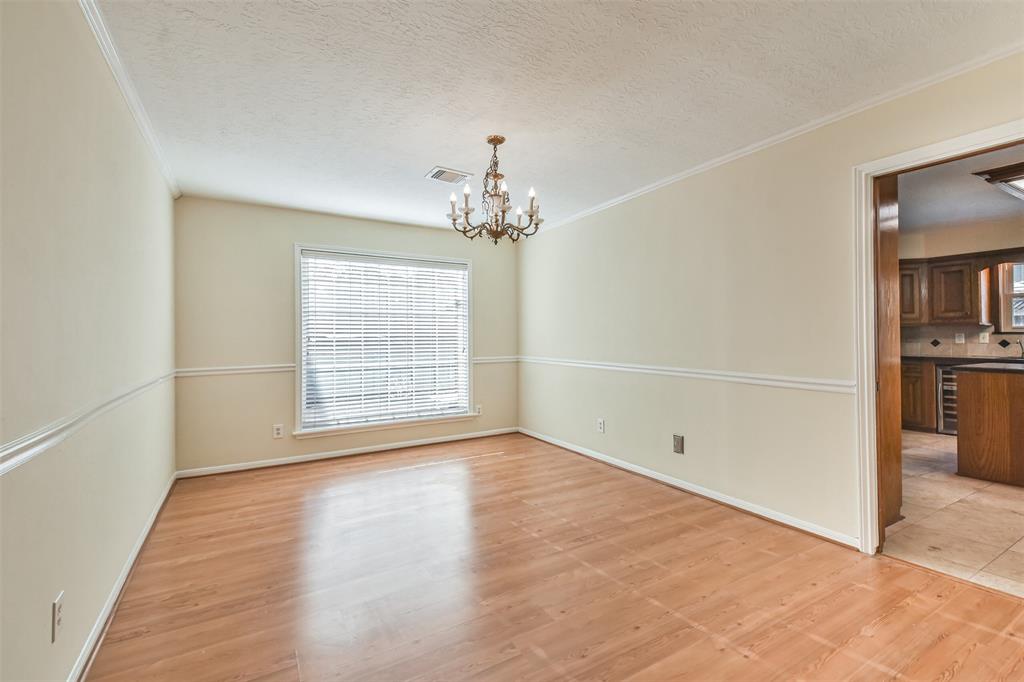 5214 2 Spanish Oak Drive, Houston, Texas 77066, 5 Bedrooms Bedrooms, 7 Rooms Rooms,2 BathroomsBathrooms,Single-family,For Sale,Spanish Oak,73380204
